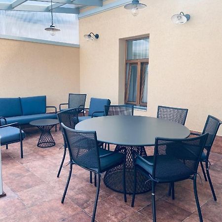 Roze Republikas Apartments Liepāja Eksteriør billede