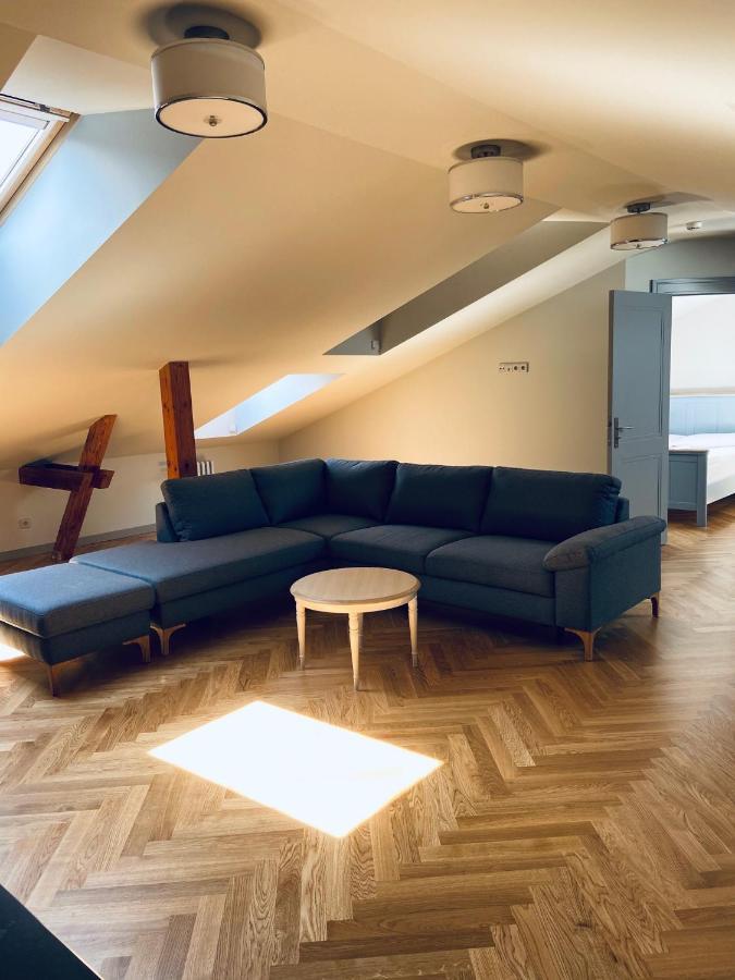 Roze Republikas Apartments Liepāja Eksteriør billede