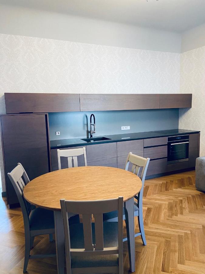 Roze Republikas Apartments Liepāja Eksteriør billede
